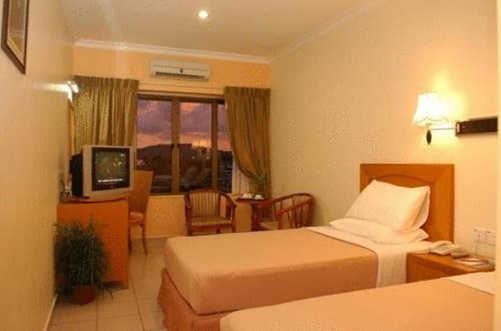 Megah D'aru Hotel